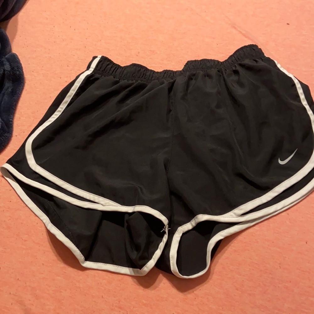 Black nike athletic shorts, will negotiate